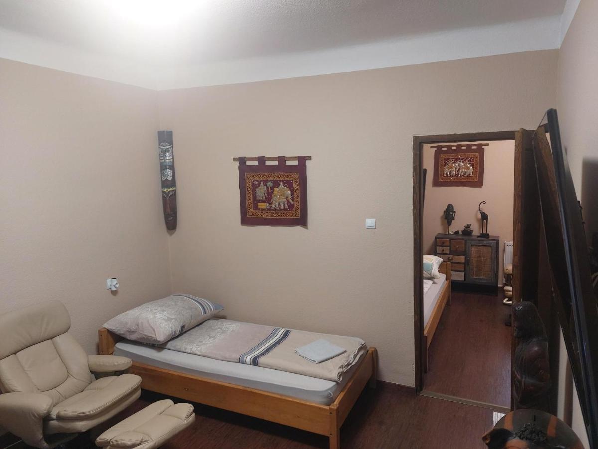 Feher Galamb Apartman Gyál Εξωτερικό φωτογραφία